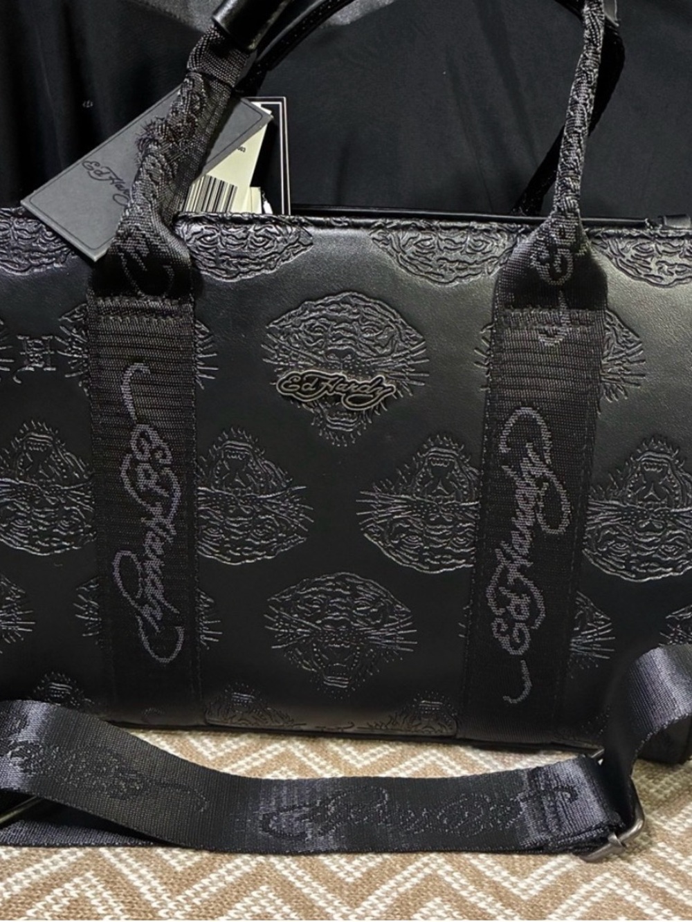 🔥NWT Ed Hardy Y2K Black
Lion logo Embossed crossbody bag